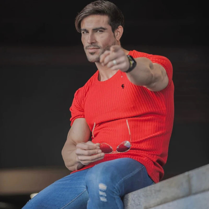 Designer men's sports and leisure quick-drying breathable elastic round neck bottoming shirt vertical stripe printed casual T-shirt