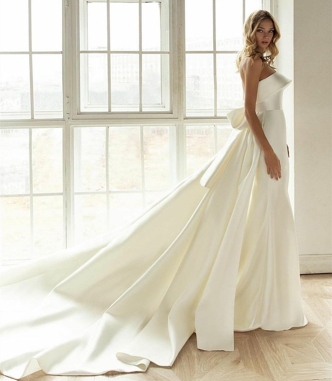 Elegant Long Strapless Mermaid Wedding Dresses Trumpet Ivory Satin Zipper Back Court Train Vestidos de Novia Abendkleider Bridal Gowns for Women