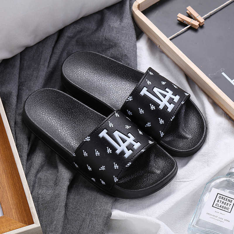 Slippers Slippers for women in summer household flat bottomed slippers for outdoor wear fashionable internet celebrity letters for couples one word sl