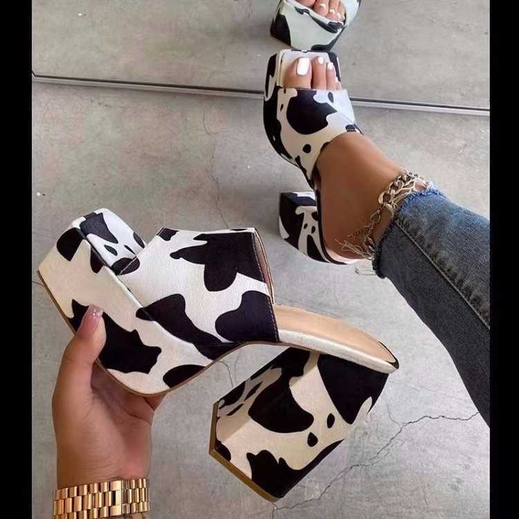 Slippers Summer 2022 New Fish Mouth Slippers Womens Thick Heel Thick Sole Large Square Head High Heel Womens Sandals J240315