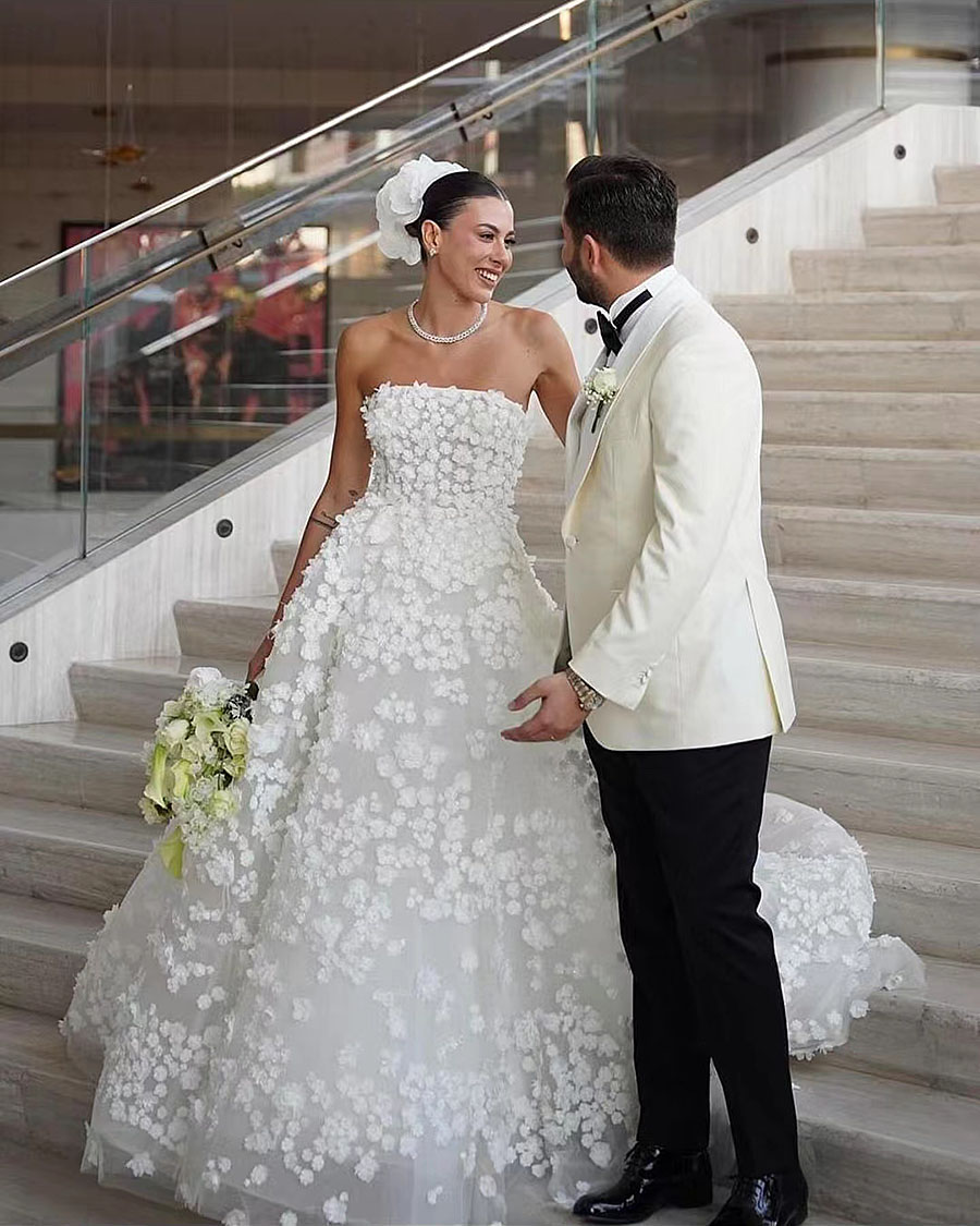 Strapless 3D Exauisite Lace Flowers A Line Wedding Dresses Backless Beach Bride Dress Custom Made Vestido De Novia 2024 326