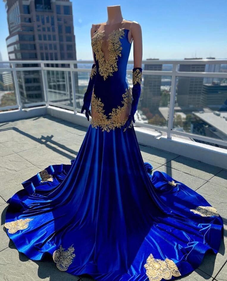 Royal Blue Lace Applique Sheath Prom Dresses 2024 Sheer Neck Evening Gowns With Gloves Black Girls Mermaid Formal Party Dress Robes De Soiree Bc18387 