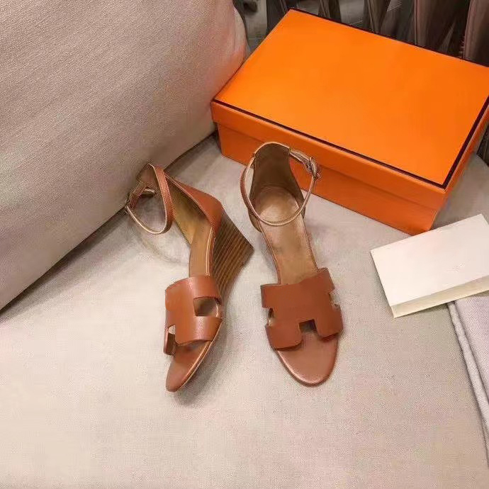 Early spring summer cowhide women's slope heel sandals top quality palmprint plain fashion classic design with box size 35-40