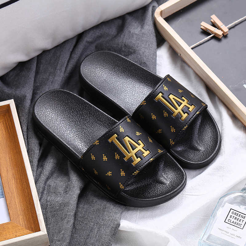 Slippers Slippers for women in summer household flat bottomed slippers for outdoor wear fashionable internet celebrity letters for couples one word sl