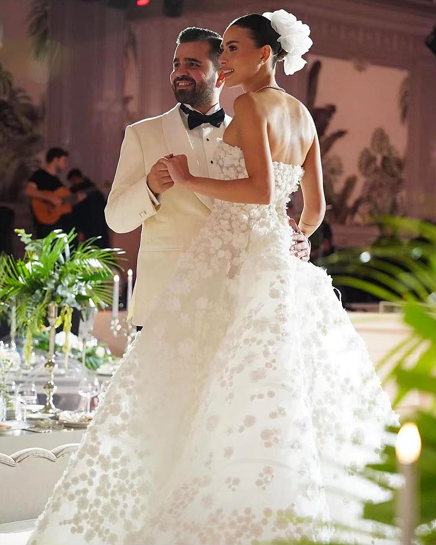 Strapless 3D Exauisite Lace Flowers A Line Wedding Dresses Backless Beach Bride Dress Custom Made Vestido De Novia 2024 326