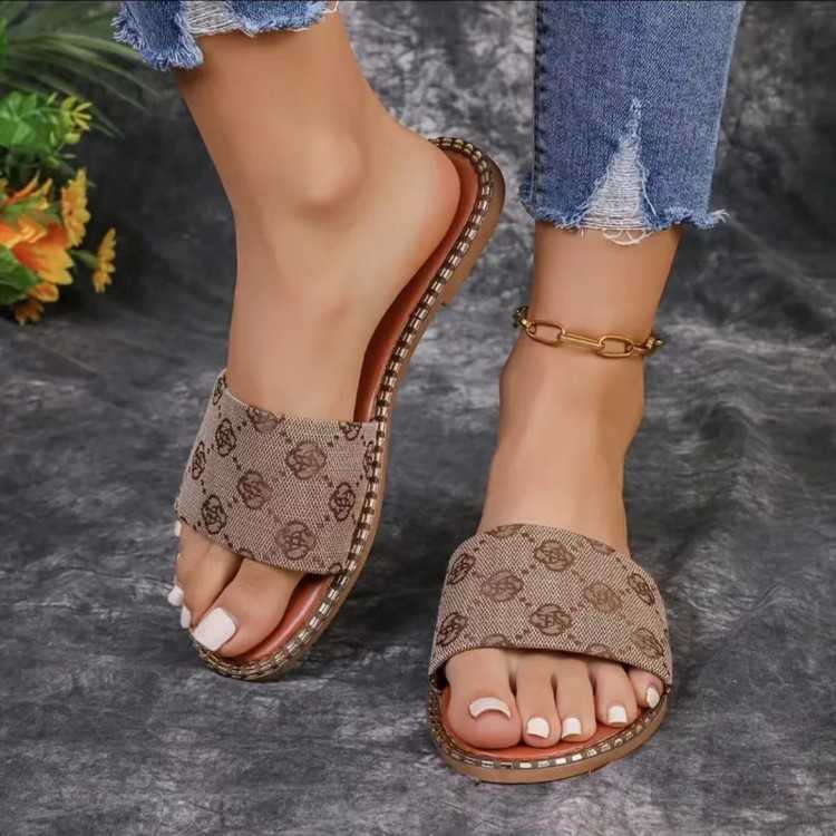 Sandals Sandals and Slippers for Womens 2024 Summer New Large 43 Flat Bottom One word Beach Sandals and Slippers J240315