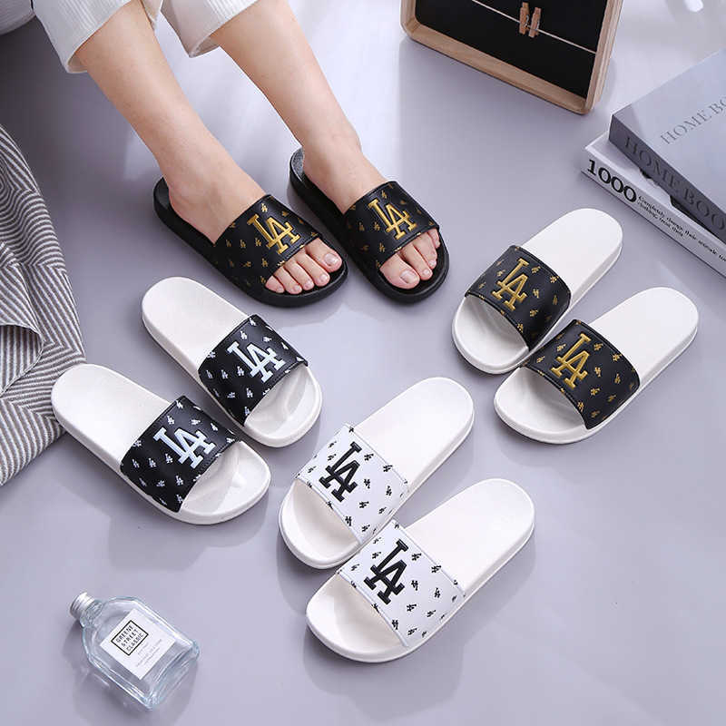 Slippers Slippers for women in summer household flat bottomed slippers for outdoor wear fashionable internet celebrity letters for couples one word sl