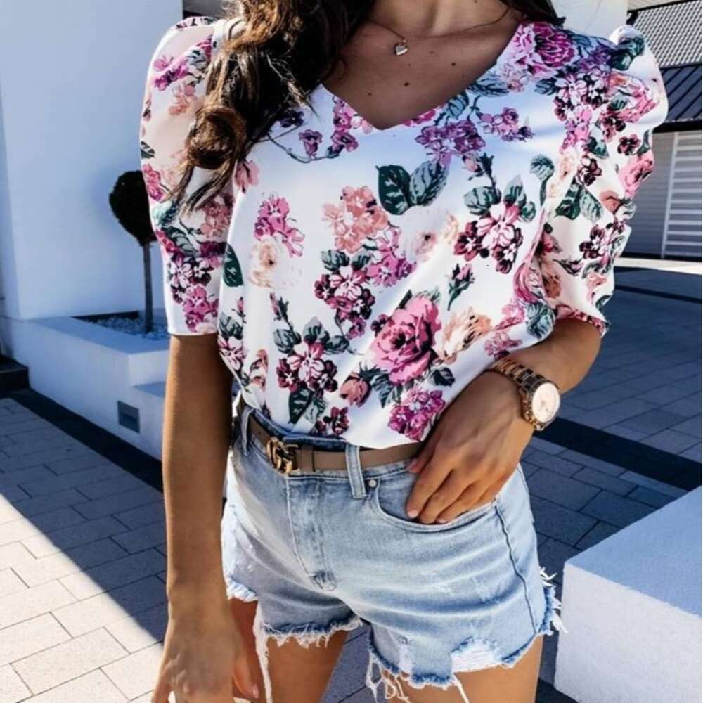 Hot Selling Washed Denim Ruffled Hot Pants for Summer 2024, Versatile and Slimming Elastic Super Shorts