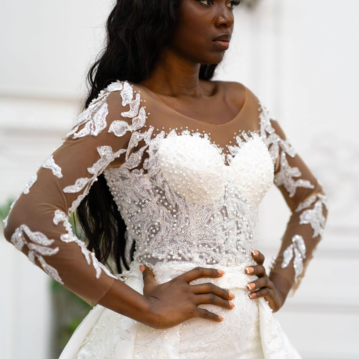 Plus Size Mermaid Wedding Dresses With Detachable Train Nude Jewel Neck Long Sleeves Bridal Gowns Lace Applique Beach Ruffles Custom Made