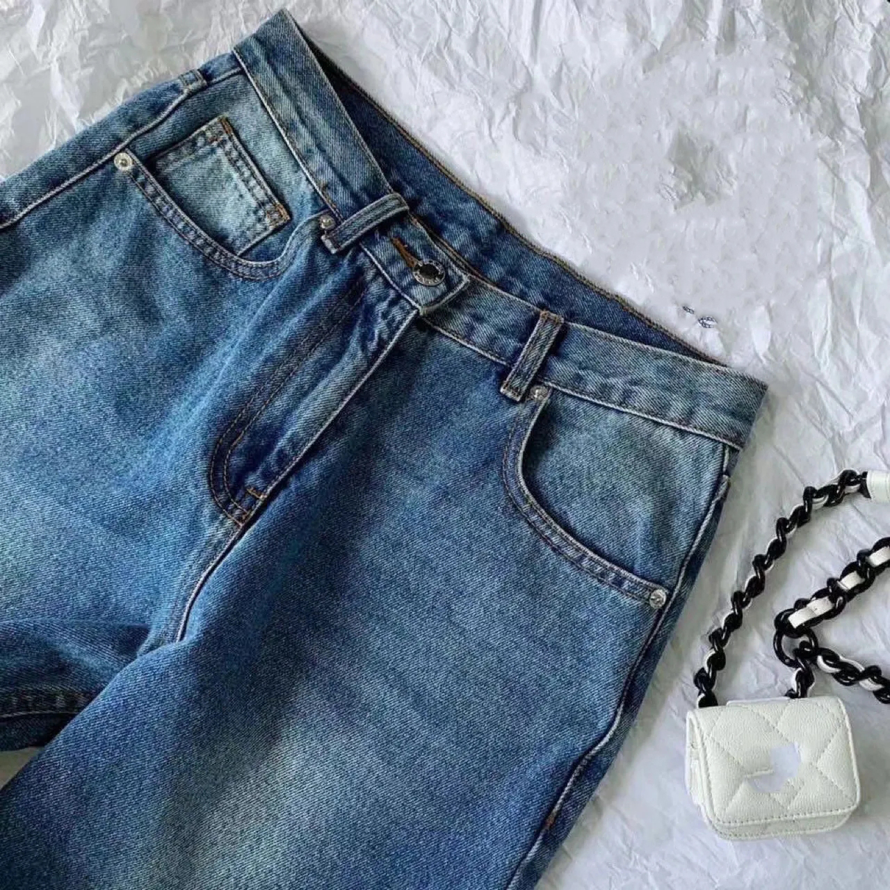 Women's Cotton Blue Straight Leg High Waist Jeans With Letter Ribbon Decoration B4