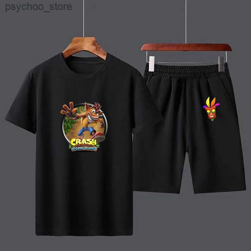 Men's Tracksuits Crash Bandicoot Mens T-shirt Set Mens Casual Short sleeved Top and Pants Set Street Clothing Top and T-shirt Q240314