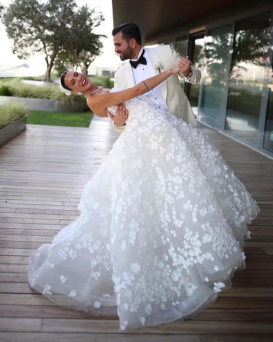 Strapless 3D Exauisite Lace Flowers A Line Wedding Dresses Backless Beach Bride Dress Custom Made Vestido De Novia 2024 326