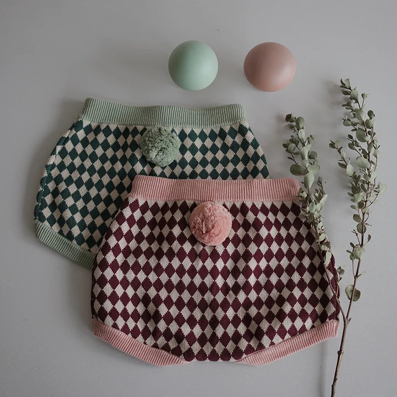Kids Knit Short Spring Autumn Girls Triangle Shorts Bottoms Toddler Lovely Causal Knitted Fur Rabbit Ball Baby Short Pants 240315