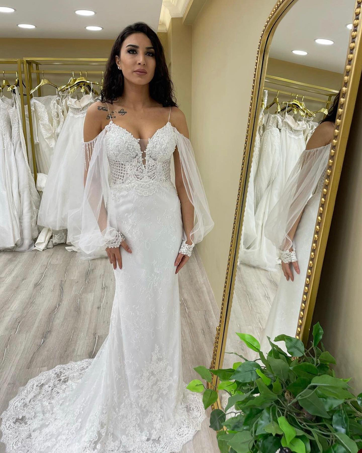 Simple Applique Mermaid Wedding Dress Spaghetti Straps Bridal Gowns Puff Sleeve Sweep Train Bride Dresses Custom Made Plus Size