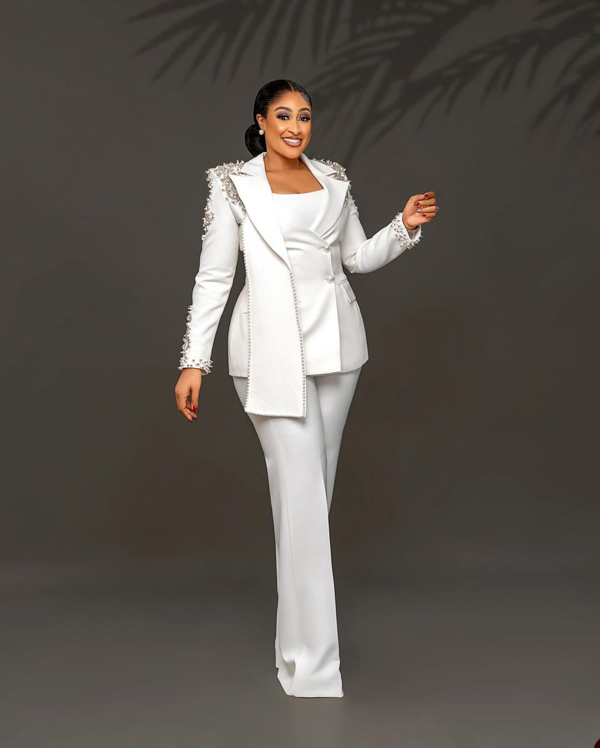 Unique Design Beads Women Pants Suits White Wedding Blazer Jacket Guest Wear Slim Fit 2 Pieces