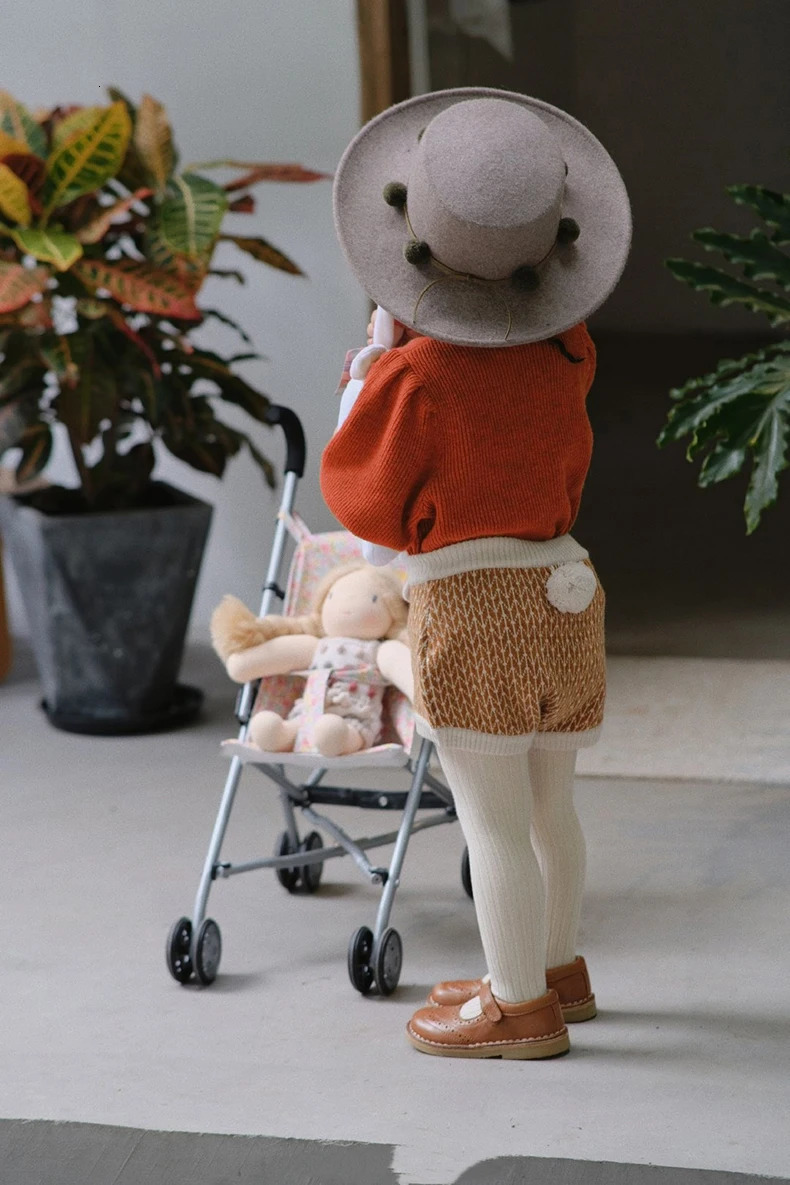 Kids Knit Short Spring Autumn Girls Triangle Shorts Bottoms Toddler Lovely Causal Knitted Fur Rabbit Ball Baby Short Pants 240315