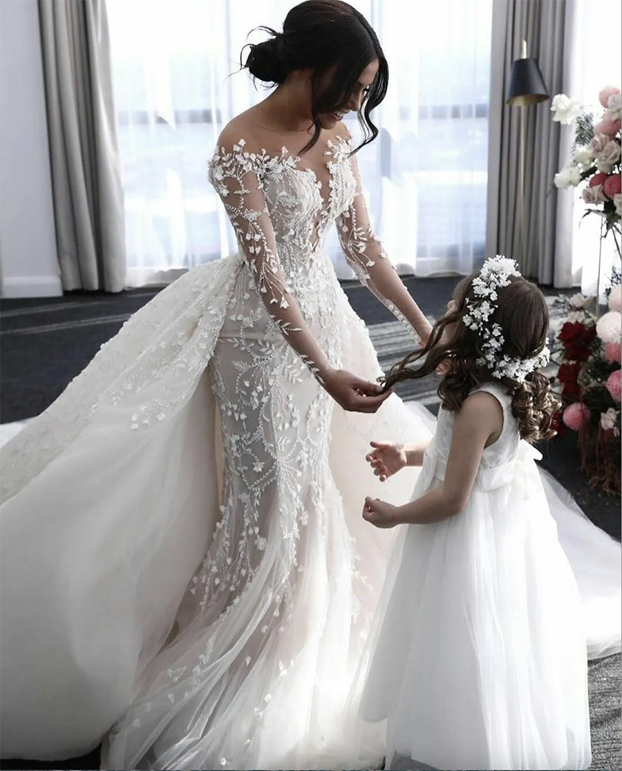 2024 Sexy Mermaid Wedding Dresses Jewel Neck Long Sleeves Illusion Lace Appliques Tulle Detachable Train Overskirts Formal Bridal Gowns Plus Size 0431