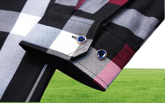 Fashion Mens Designer Spring and autumn new longsleeved shirts men youth plaid business casual loose lapel shirts Men039s Casu