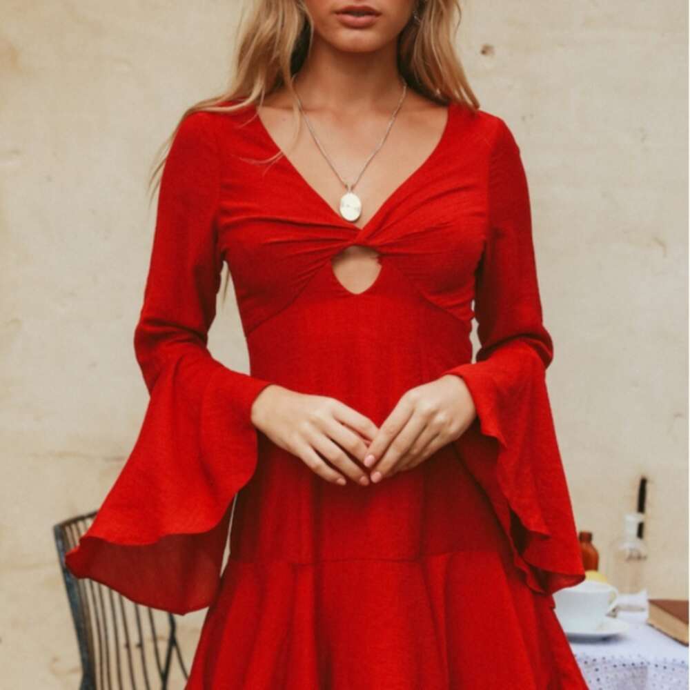 2024 New Solid Color Deep V-neck Long Sleeved Ruffled Edge Dress