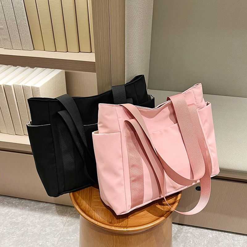 Women's Bag Solid Color Tote Bag Shoulder Bag Casual and Simple Mommy Outgoing Bag Canvas Handbag 240315