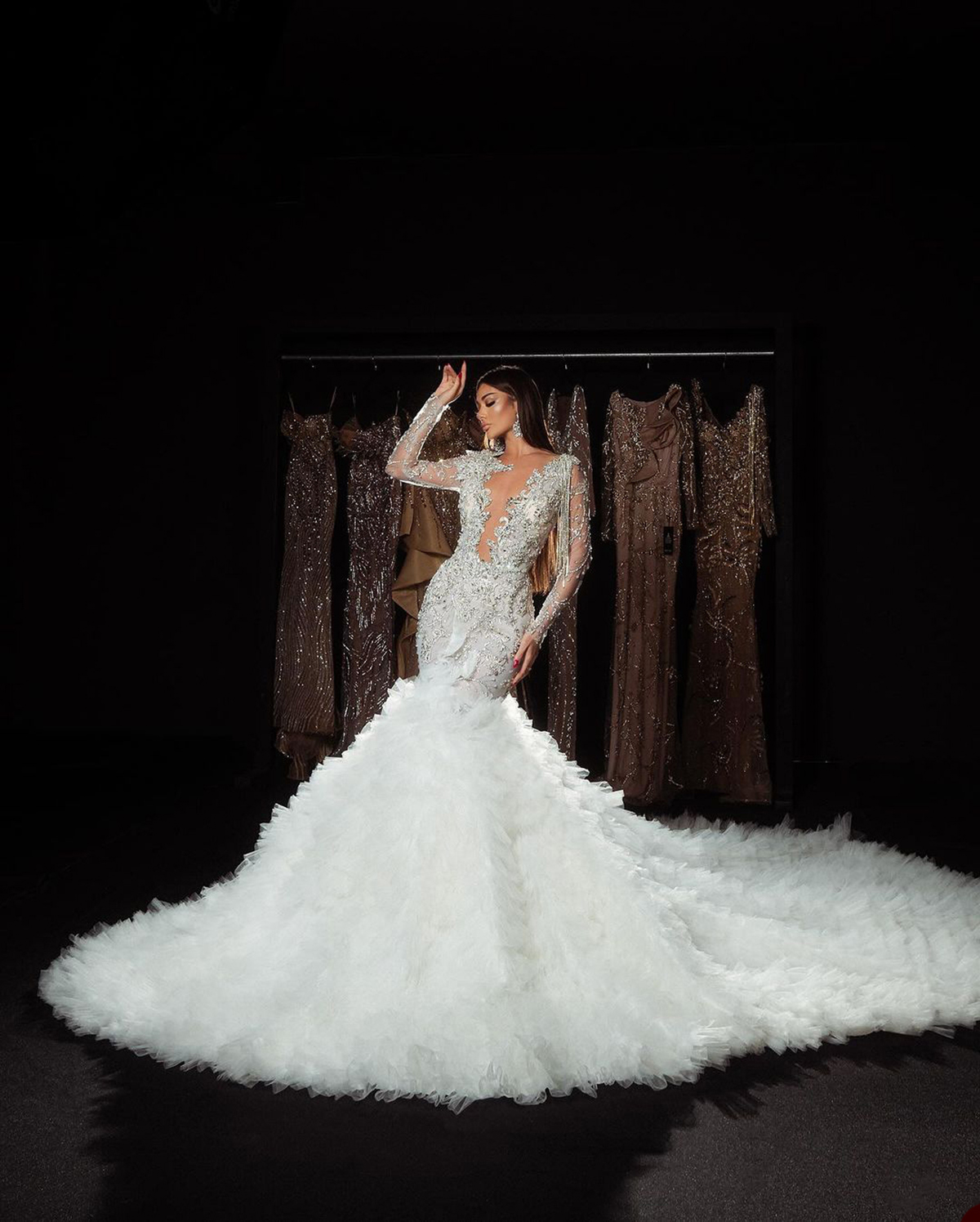 Gowns Mermaid Bridal Crystal Wedding Dress Rhie Tassel Illusion Custom Made Sequins Long Sleeve Bride Dresses Es 6660306