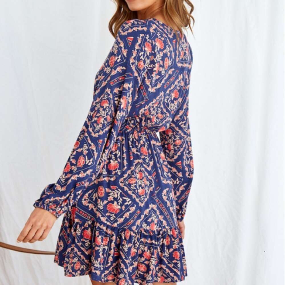 2024 New Women's Sexy U-neck Floral Waist Slimming Dress