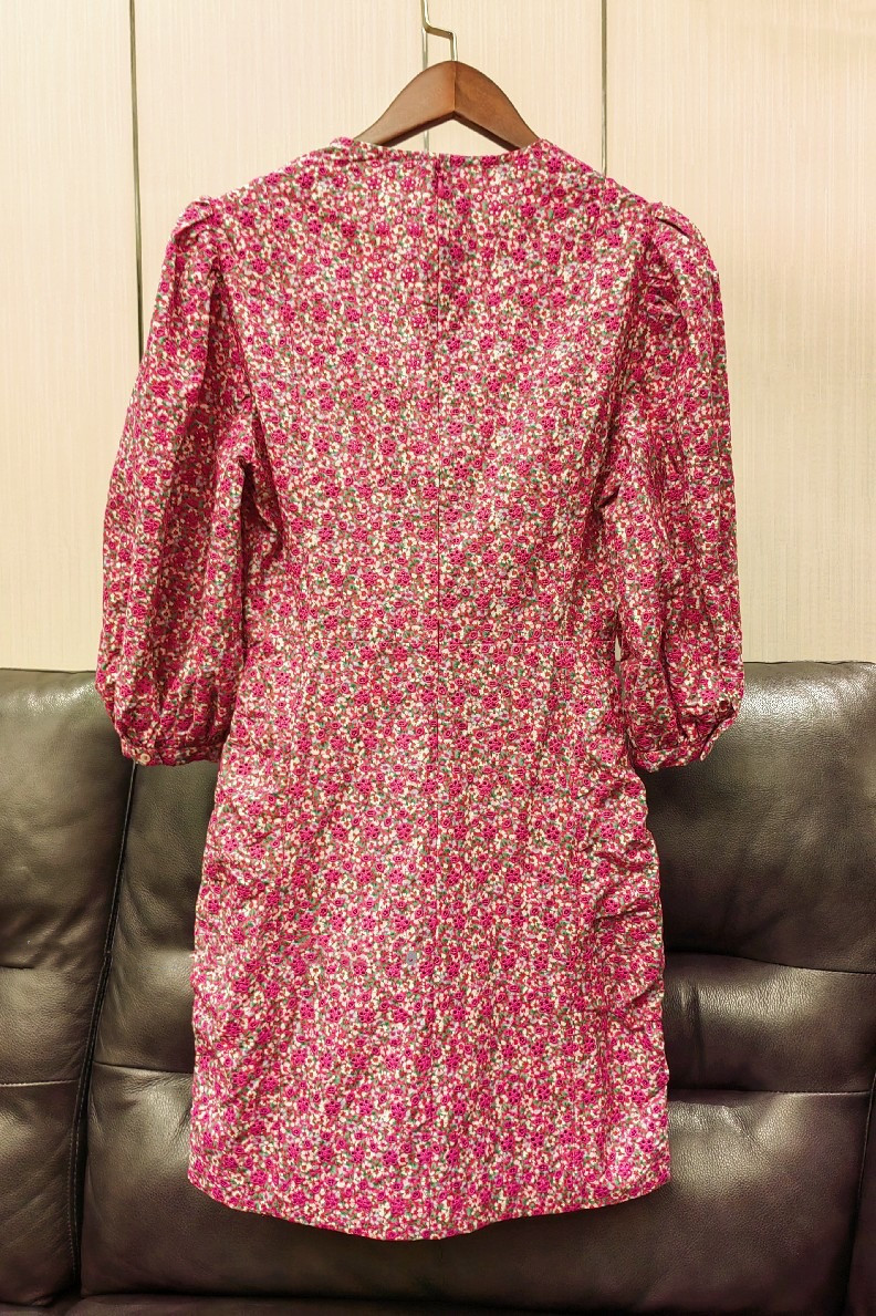 pring/Summer New Maje Romantic Fragmented Flowers Sweet Bubble Sleeve Wrapped Hip Dress Retro V-neck Embroidered Dress for Women