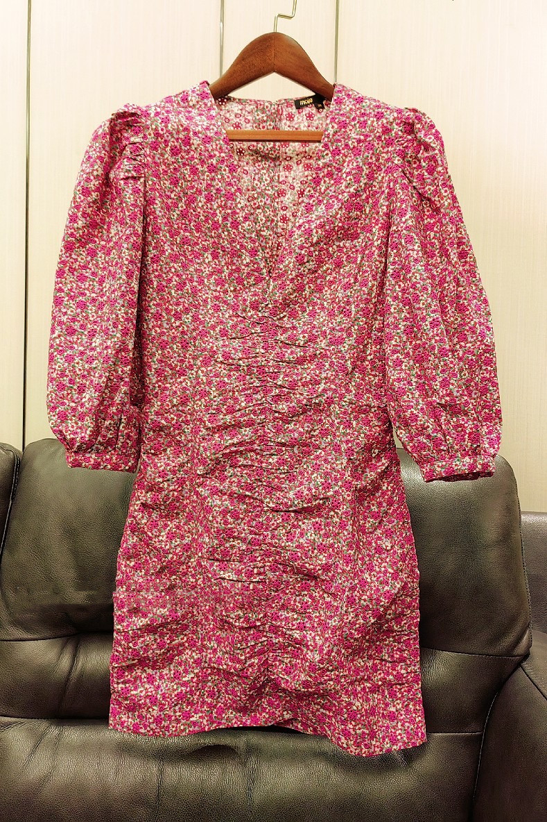 pring/Summer New Maje Romantic Fragmented Flowers Sweet Bubble Sleeve Wrapped Hip Dress Retro V-neck Embroidered Dress for Women