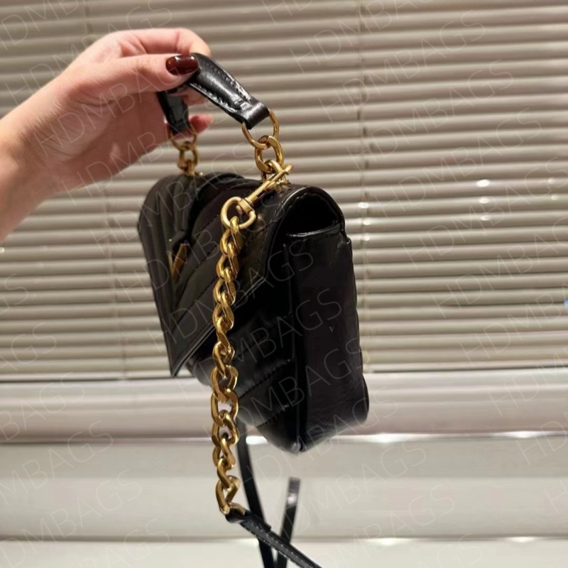 New underarm bag crossbody bag is very suitable Women Wallet Mini Purses Crossbody underarm for the retro atmosphere of spring instantly fills up size