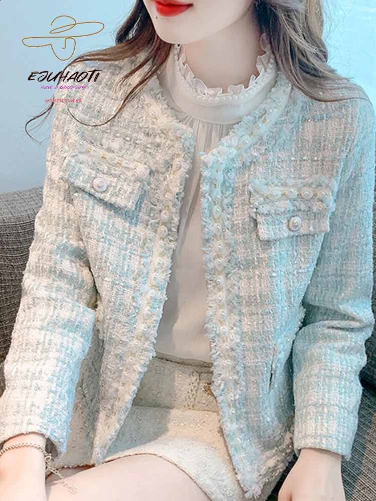 French Small Fragrance Short Coat Womens Spring Autumn Temperament Allmatch Advanced Sense Tweed Clothes Women Jacket 240307