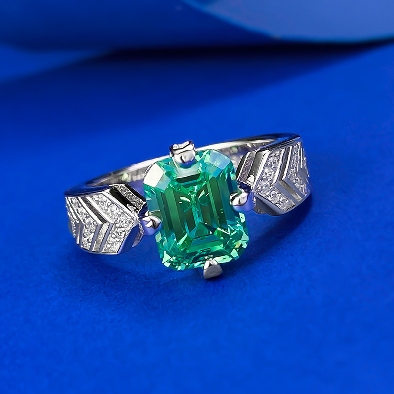 Sterg Sier Princess Cut Moissanite Engagement Ring - Emerald Gemstone Wedding Band for Women