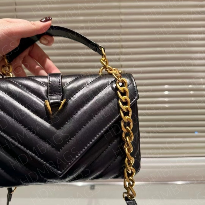New underarm bag crossbody bag is very suitable Women Wallet Mini Purses Crossbody underarm for the retro atmosphere of spring instantly fills up size