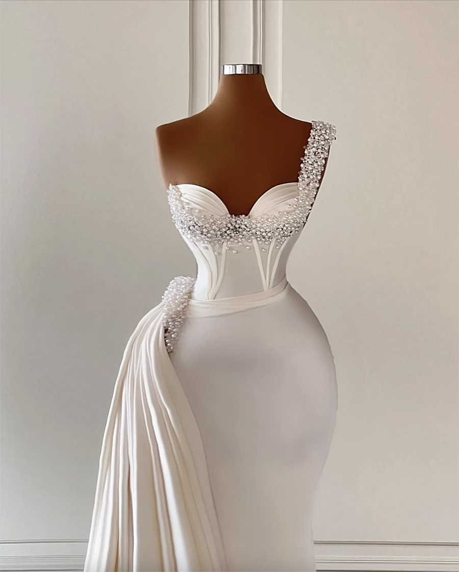 2024 Gorgeous Mermaid Wedding Dresses Bridal Gown Pearls Beaded One Shoulder Satin Sweep Train Custom Made Beach Country Plus Size vestido de novia 05