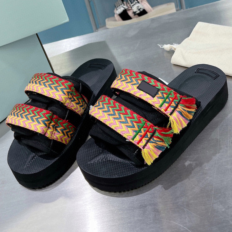 2025 Trend New Female Thick Bottom Slippers Summer Comfortable Foot Feel Wear Resistant Lovers Slippers Handmade Weave Design Camouflage Upper Beach Shoes Z250121