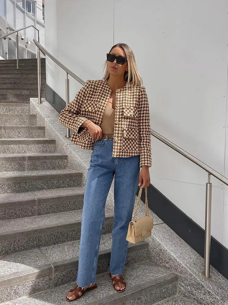 Women Elegant Plaid Tweed Jacket Autumn Long Sleeve Button Frayed Cropped Jackets Female Fashion Street Chic Pocket Coats 240307