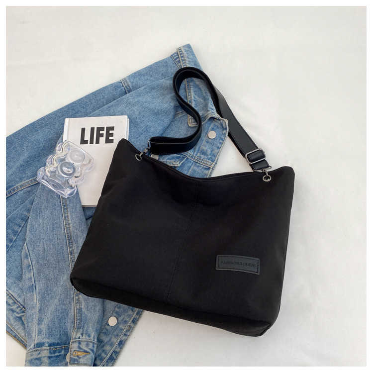 Japanese and Korean Minimalist Canvas Shoulder Bag Women with Large Capacity Diagonal Cross Tote Bag Can Be Printed 240315