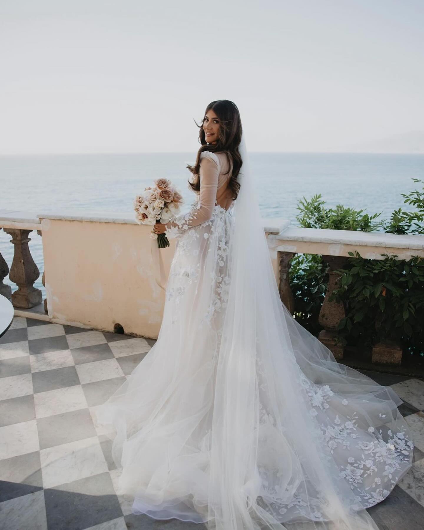 Berta A Line Dress For Bride V Neck Fulllace Boho Wedding Dresses Vestidos Novia Long Sleeves Lacefull Backless Country Robe De Mariage 0515