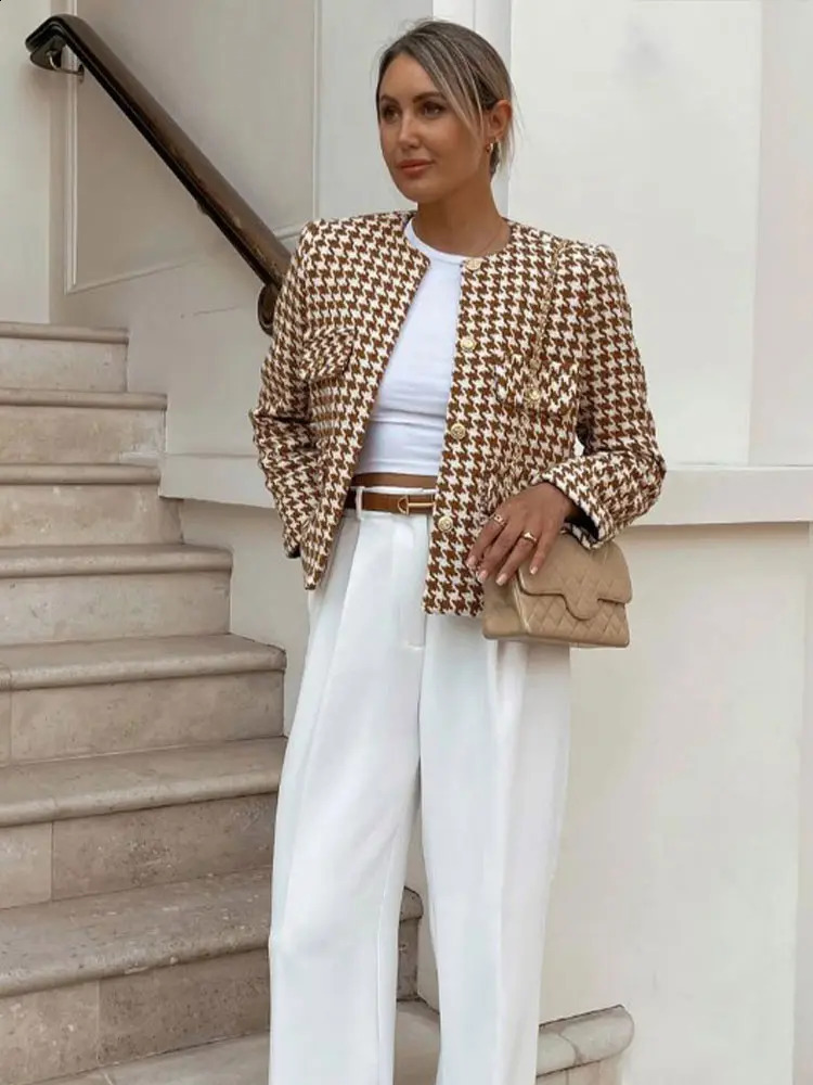 Women Elegant Plaid Tweed Jacket Autumn Long Sleeve Button Frayed Cropped Jackets Female Fashion Street Chic Pocket Coats 240307