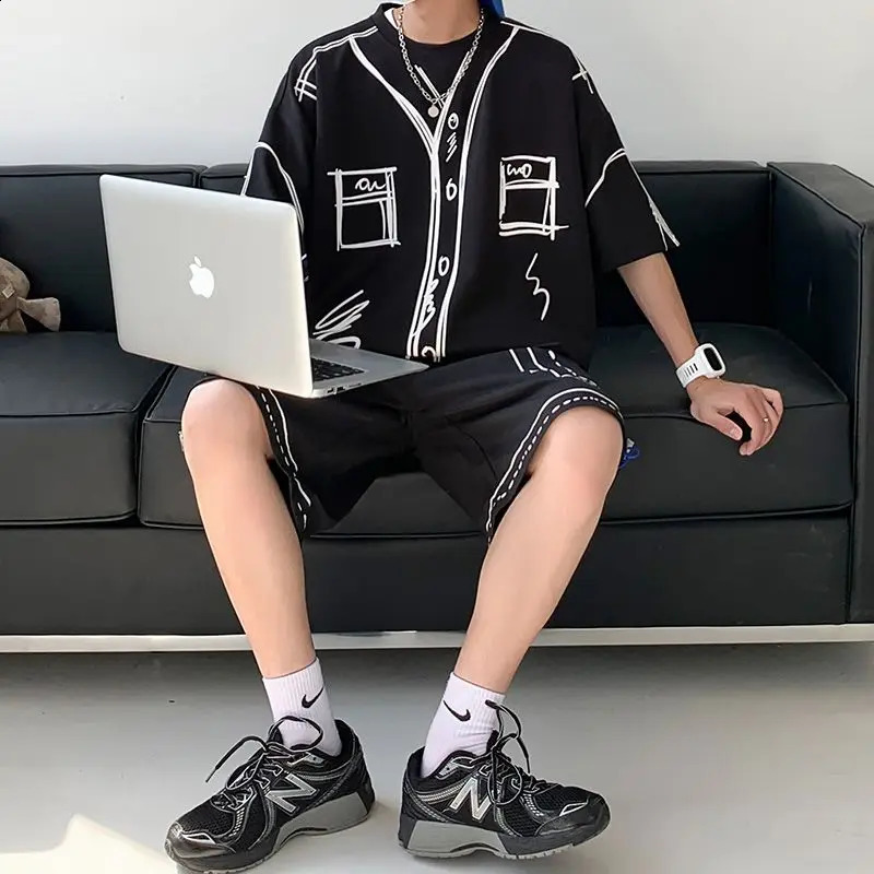 Summer Elegant Fashion Harajuku Slim Fit Ropa Hombre Loose Casual All Match Sports Suit Ice Shreds Short Sleeve Two Piece Set 240307