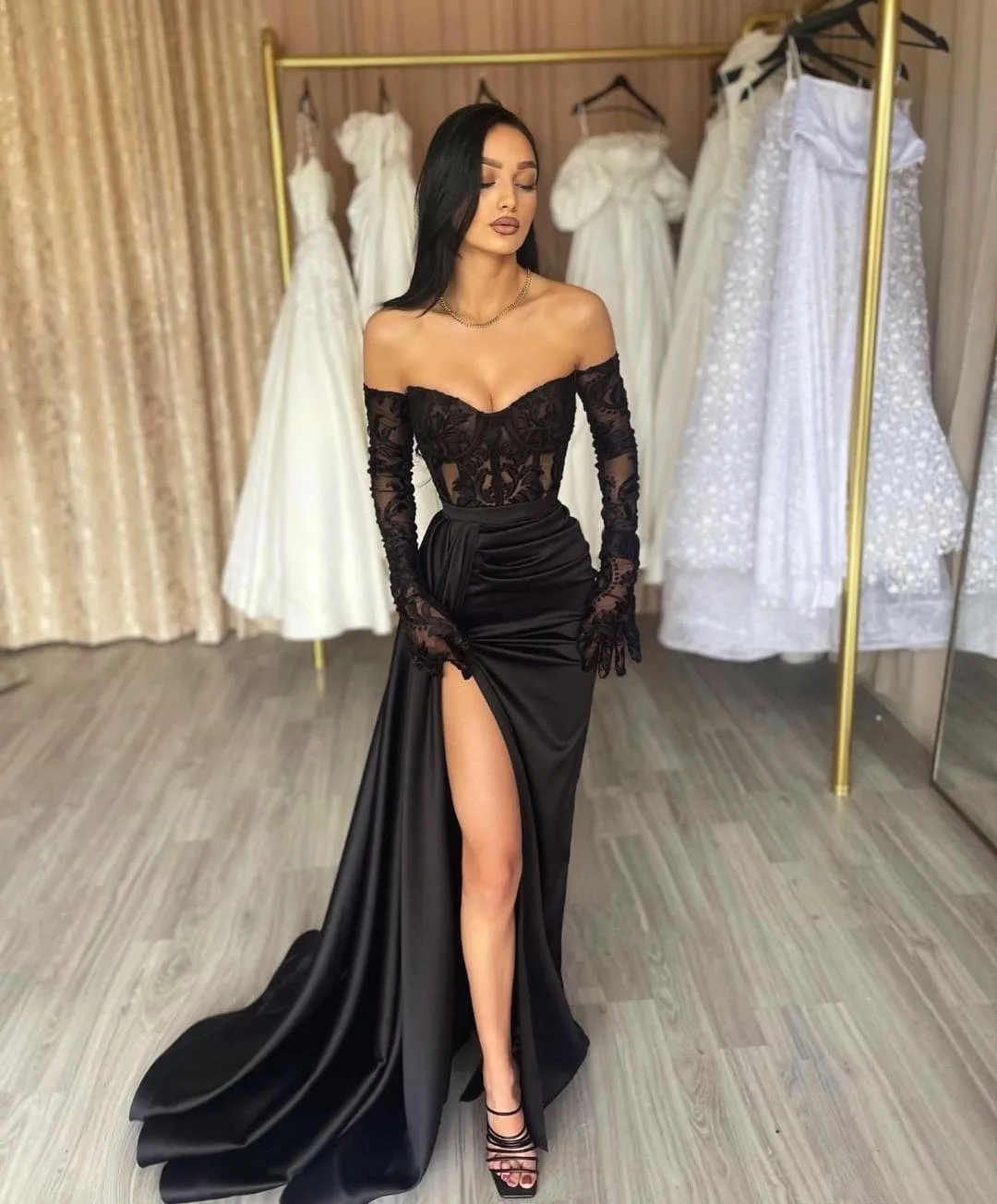 Sexy Black Split Evening Dresses A E Sweetheart Lace Appliques Satin Prom Gowns Women Formal Ocn Vestidos Bc16794