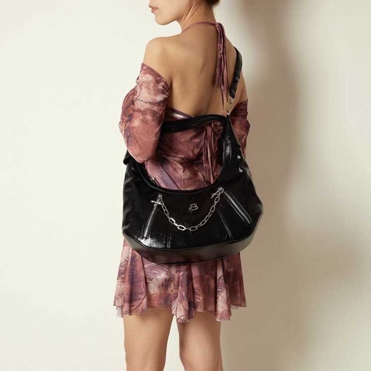 Shoulder Bags 2024 New Niche Design Women s Bags Popular This Year Single Shoulder Bags Crescent Chain Handbags Crossbody for Women 240318