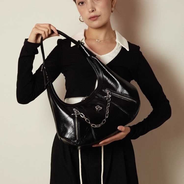 Shoulder Bags 2024 New Niche Design Women s Bags Popular This Year Single Shoulder Bags Crescent Chain Handbags Crossbody for Women 240318