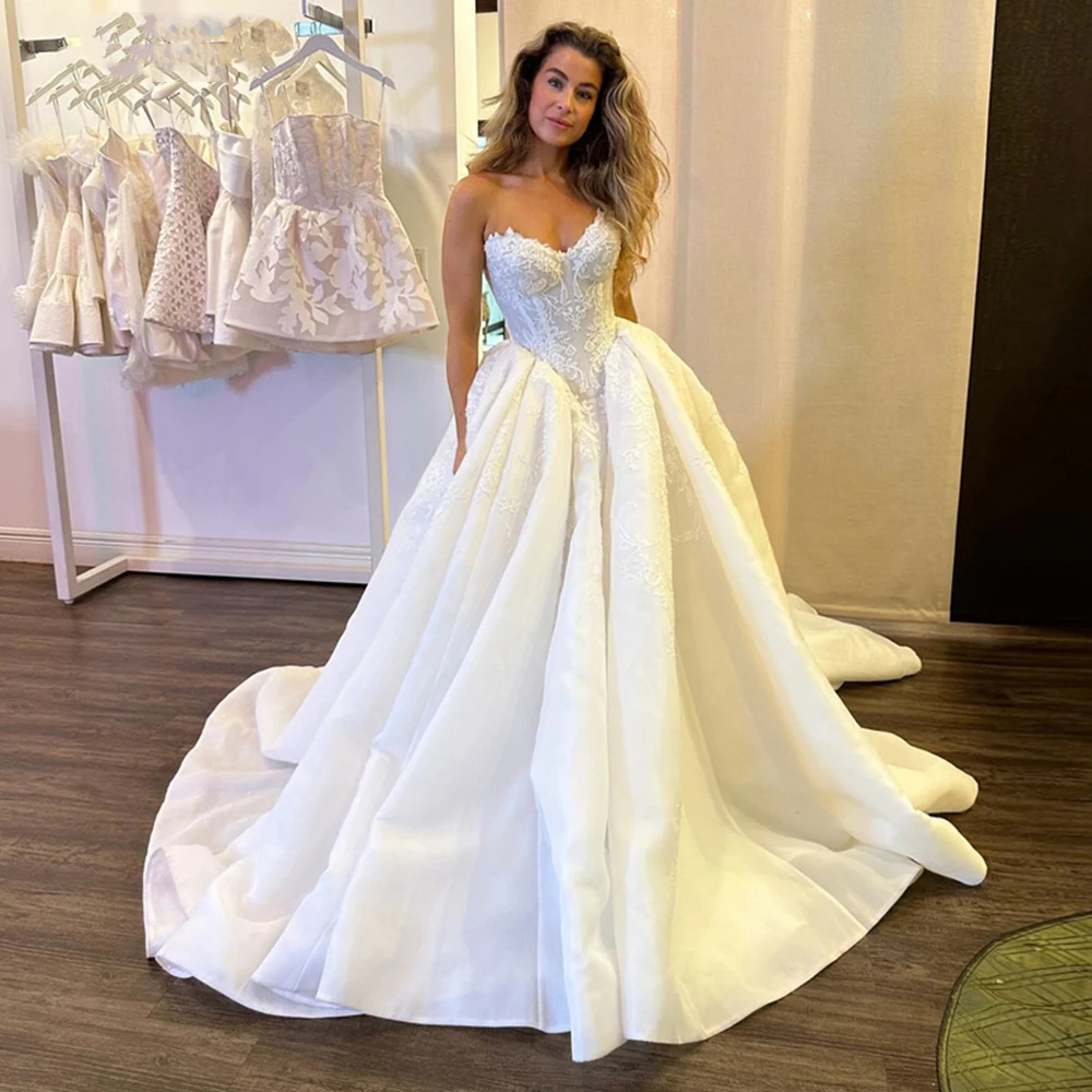 Sweetheart Neck Princess Wedding Dresses Satin A Line Long Bridal Gowns Lace Appliques Ivory Corset Bride Dress 2024