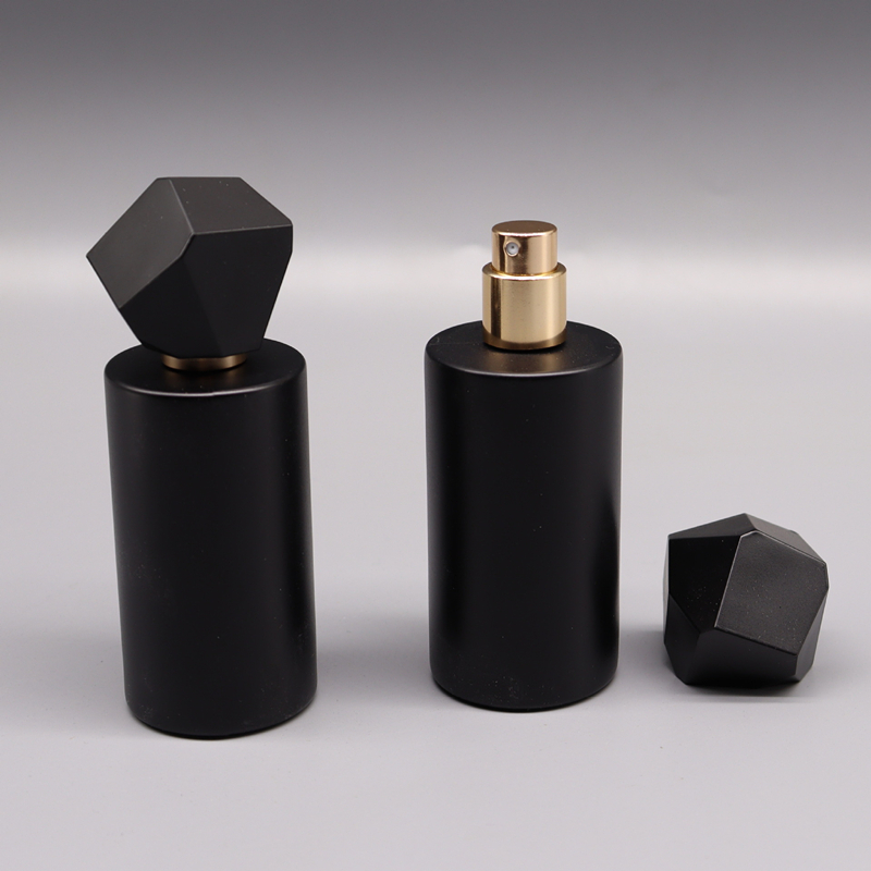 50ml Black Gold Polyhedral Cover Refillable Thick Glass Spray Perfume Bottle Empty Atomizer Makeup Cosmetic Bottle