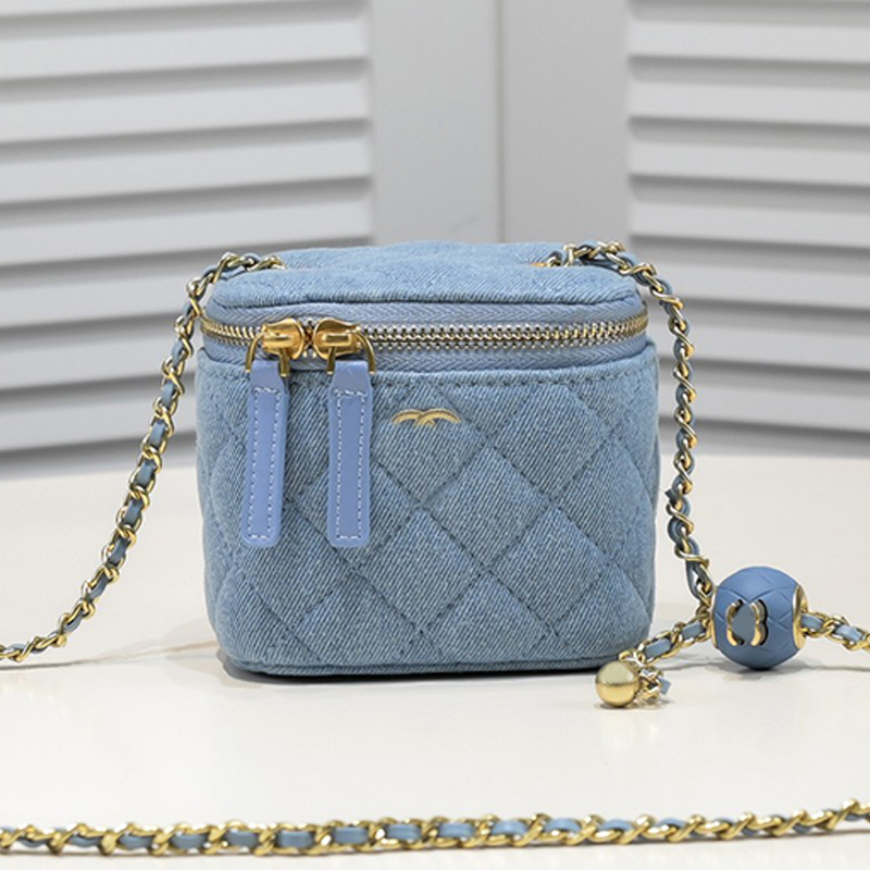 Designer Cosmetic Bags luxury Cases cross body bucket bag handbag high quality makeup small box small storage box denim gold ball adjustable chain length 8101 D0071