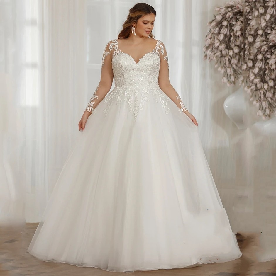 Plus Size Wedding Dress V Neck Long Sleeves Bride Gowns Lace Appliques Back Lace Up Tulle A-Line Sweep Train Vestidos De Novias