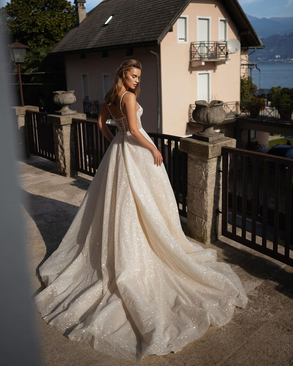 A Line Sparking Wedding Dress For Women Spaghetti Strap With Detachable Train Bridal Gown Side Split Glitter Robe De Mariee