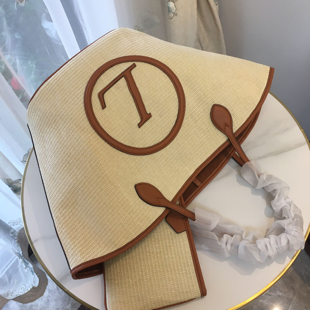 Fashion Classic Lux… - image