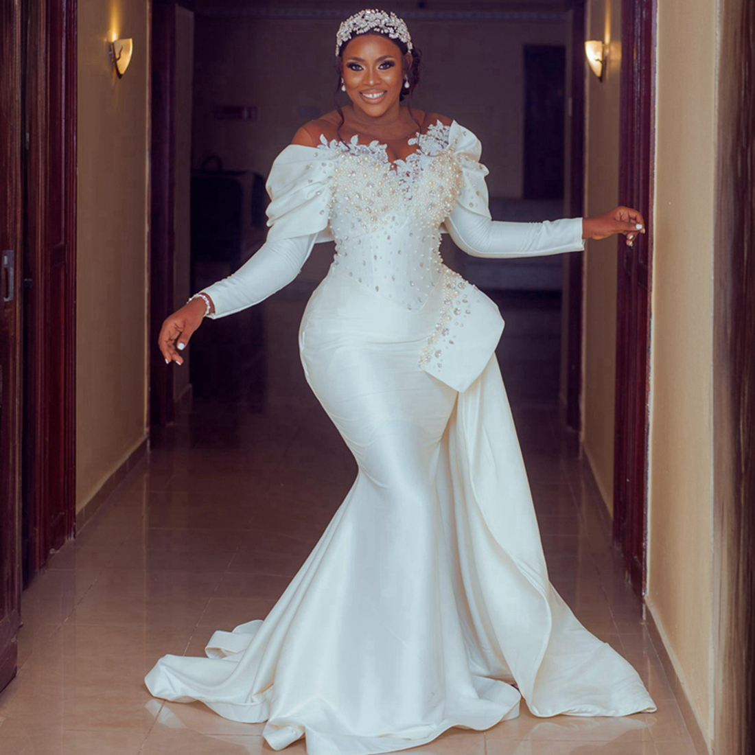 Aso Ebi Mermaid Wedding Dress for Bride Plus Size Illusion Bridal Gowns Sheer Neck Pearls Long Sleeves Wedding Gowns for African Arabic Nigeria Black 