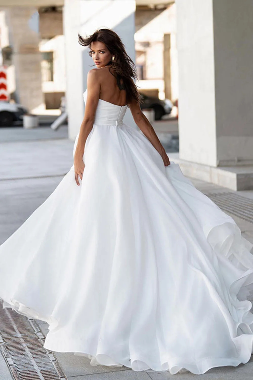 New White A Line Wedding Dress 2024 Sheer Neck Sleeveless Pearls Beads Beach Bride Gowns Vestidos De Novias Robe De Mariage